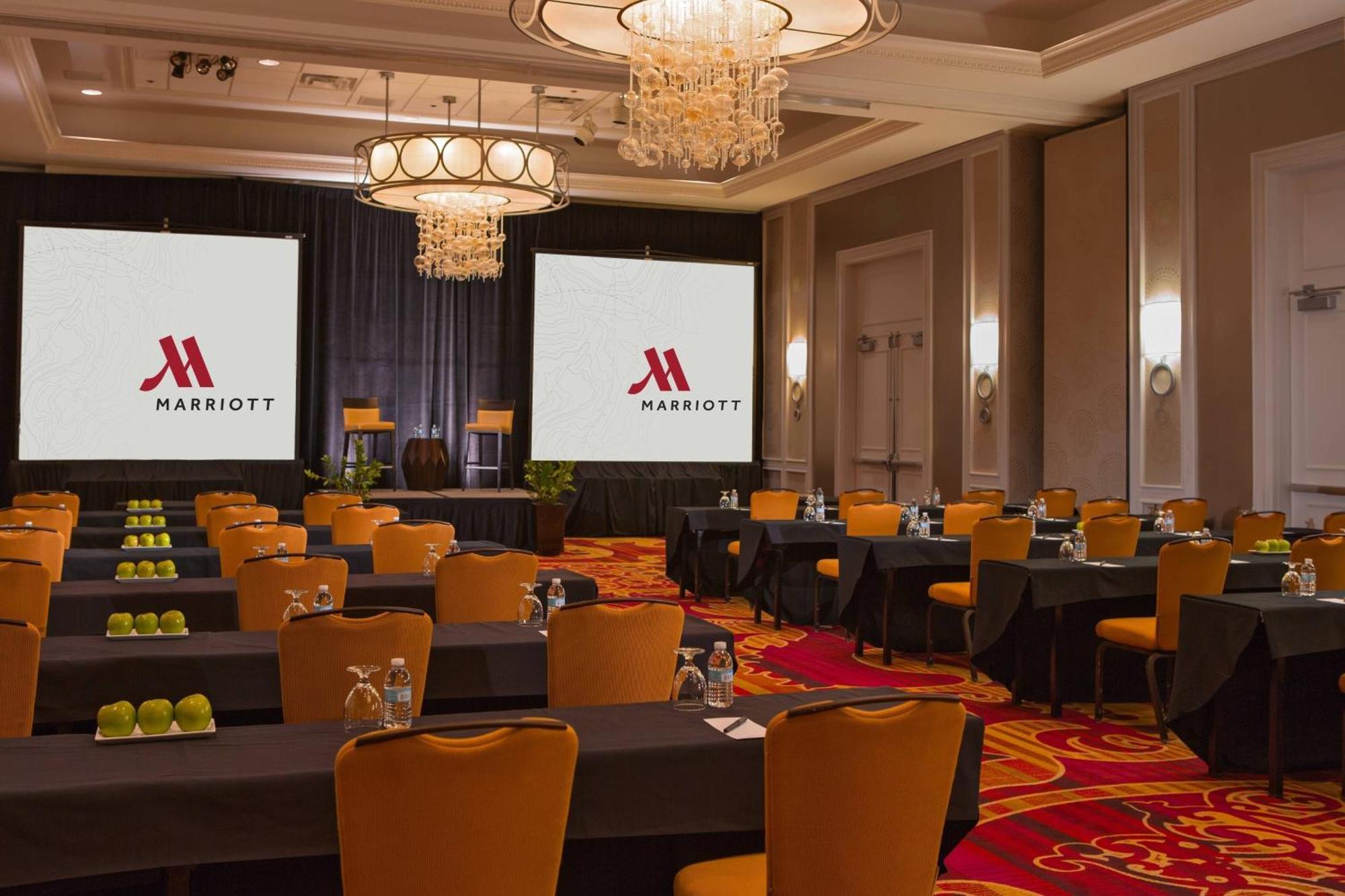 Falls Church Marriott Fairview Park Esterno foto